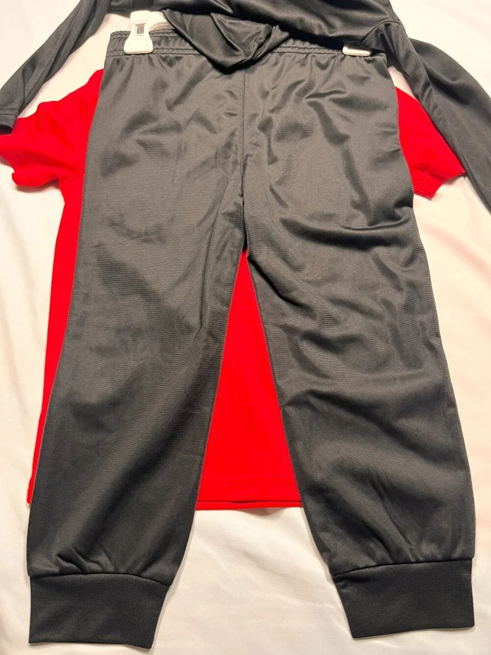 Puma Kids 3 Piece Jogger Set Size 4 Black Red Hoodie T-Shirt Pants Athletic NWT